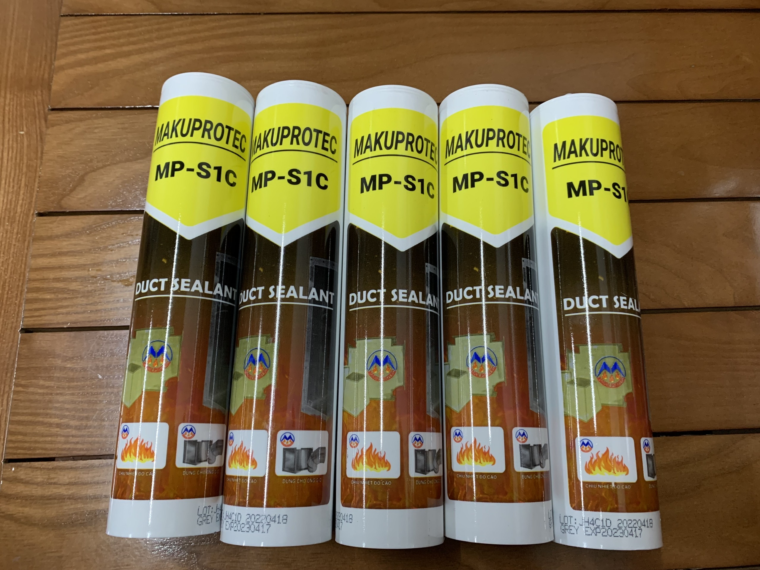 Keo silicon chống cháy Maku